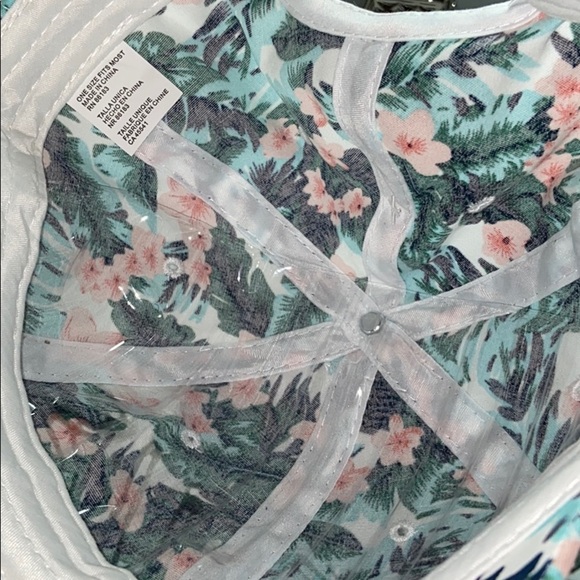 Capelli New York Statement Logo Floral Baseball Cap - Picture 6 of 7